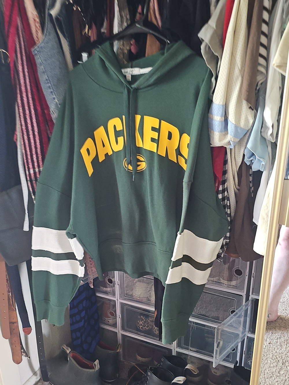 Junk Food Clothing Green Bay Packers Crewneck with Yellow Logo